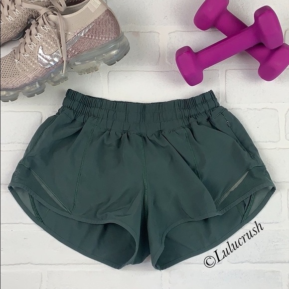 lululemon athletica Pants - 🍋Lululemon Hotty Hot ll Short!